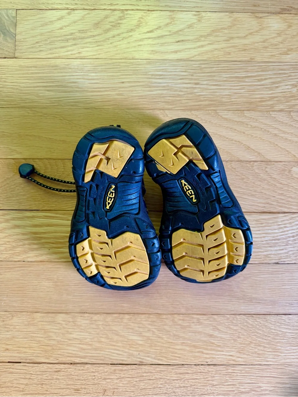 Keen Newport Water Sandals- size 9 (toddler/young child)